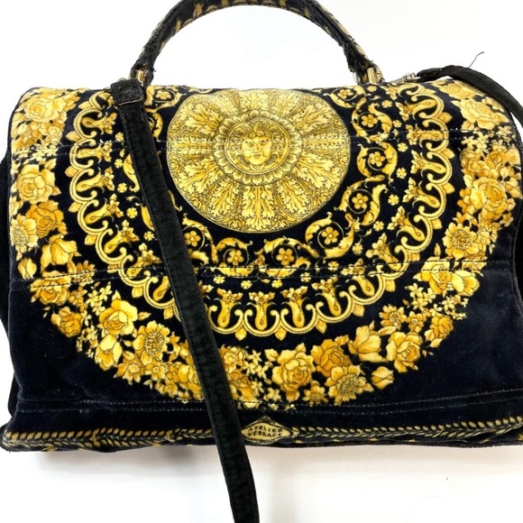 Versace Iconic 1990s Purse Velvet material - Picture 6 of 12